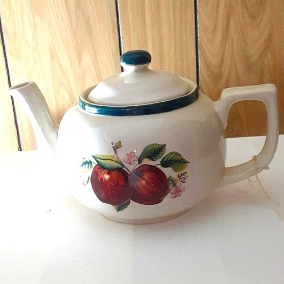 China Pearl Other - VTG ❤ Casuals By China Pearl Tea Pot